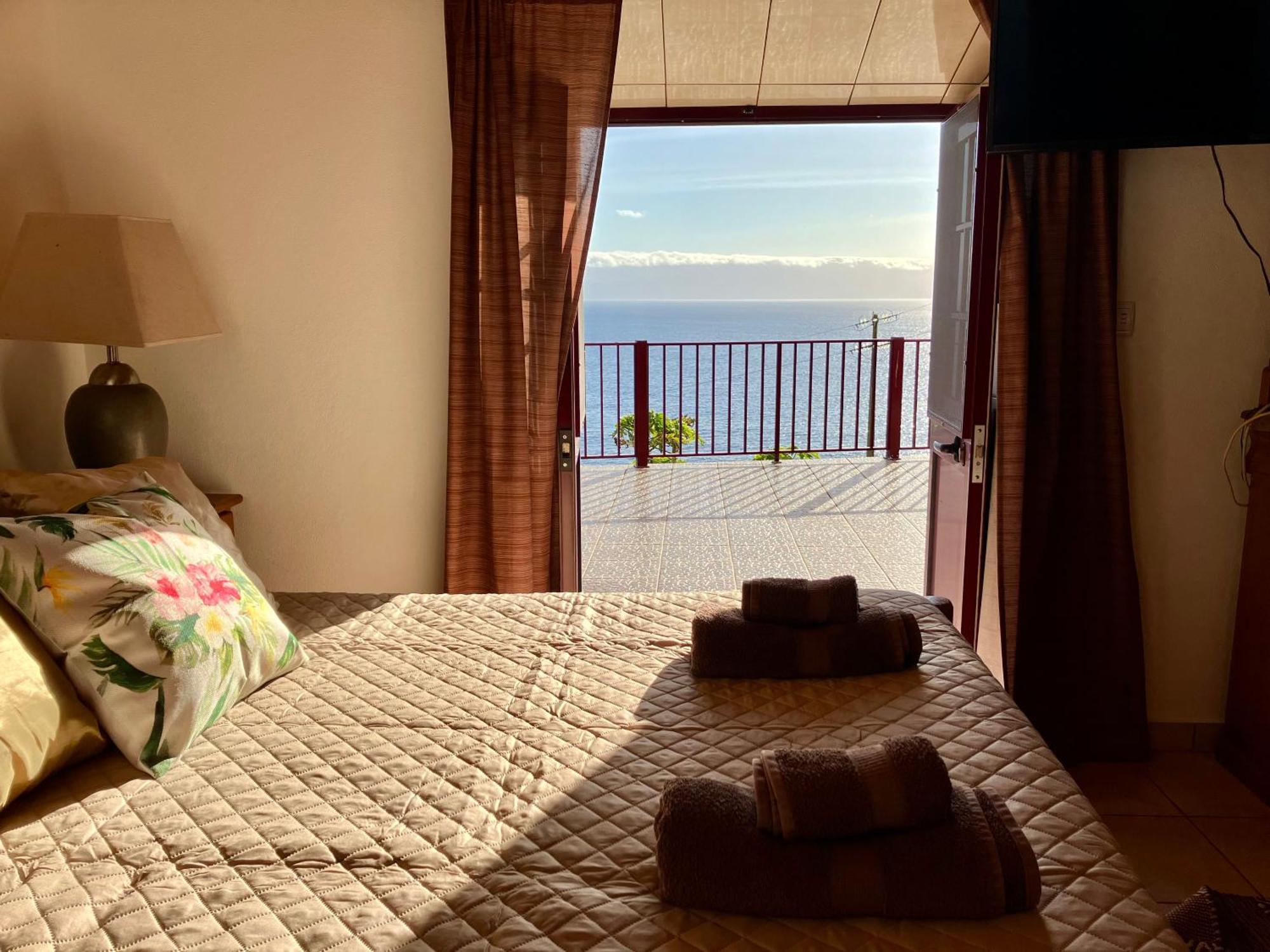 Vistalinda Cabins Calheta  ภายนอก รูปภาพ